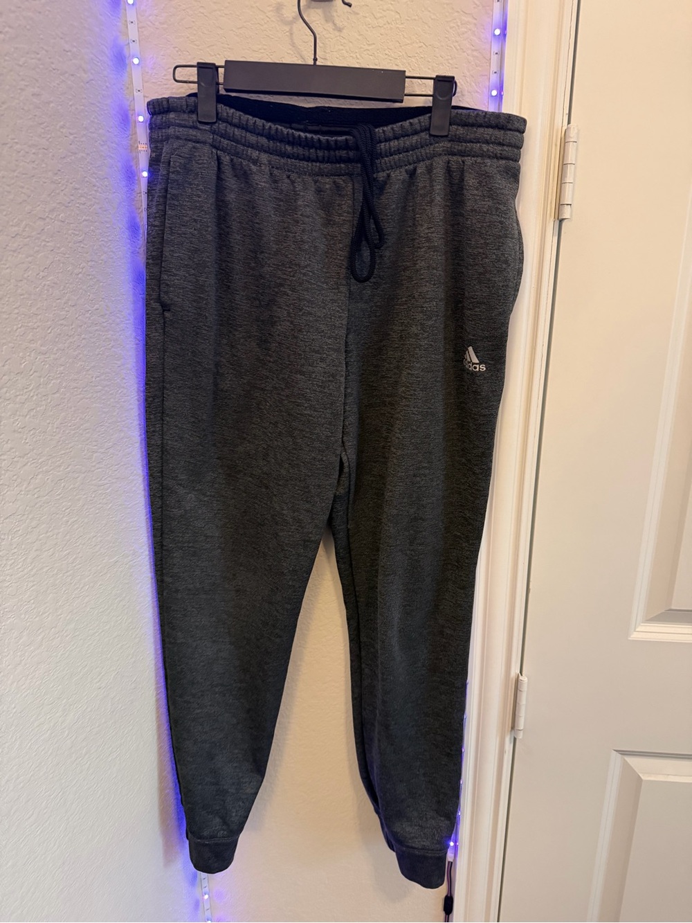 Adidas Men's size mediumCharcoal Gray Jogger Sweatpants
